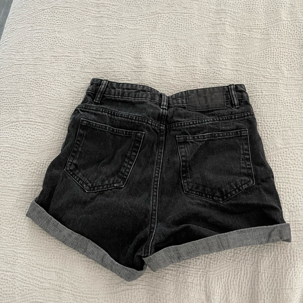 Zara Mom Shorts - Picture 2 of 2
